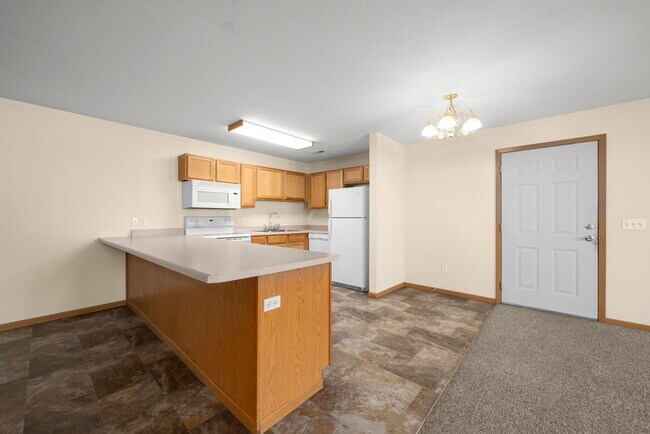 1420 E Redwood Blvd unit 1420 E Redwood BLVD, Brandon, SD 57005 - photo 5