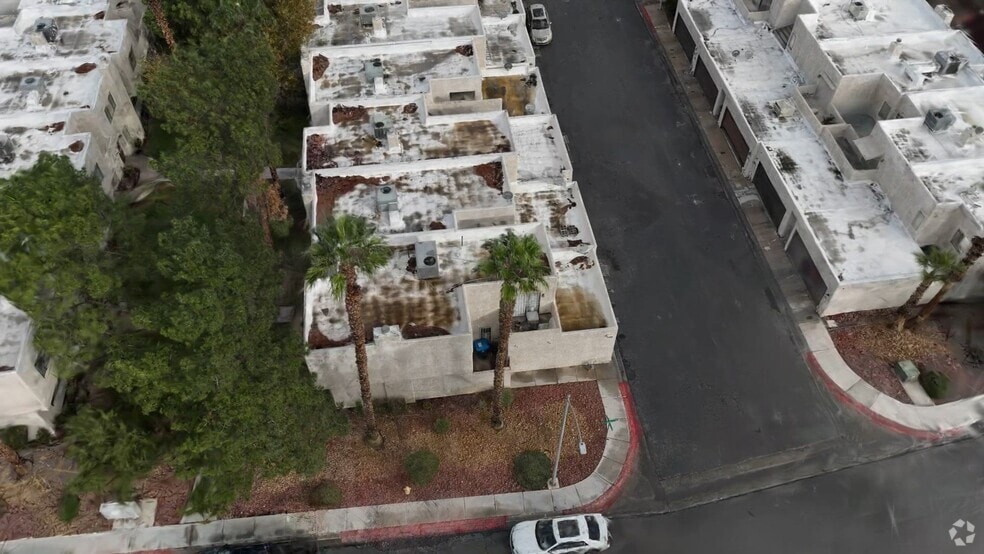 2677 Ruthe Duarte Ave, Las Vegas, NV 89121 - photo 2