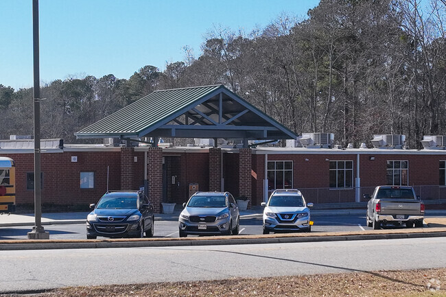 Auburn Elementary School is a rich and diverse environment for students to learn.