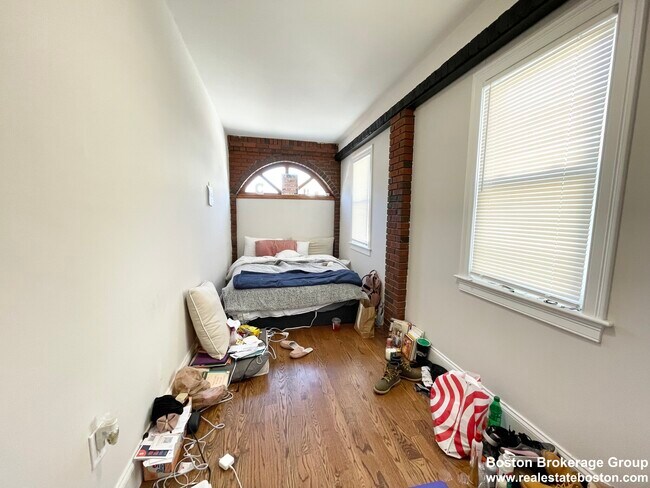 32 Sumner St unit 1, Boston, MA 02125 - photo 6
