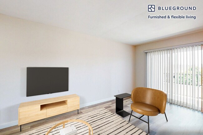 4006 Emerald St unit FL0-ID8697A, Torrance, CA 90503 - photo 3