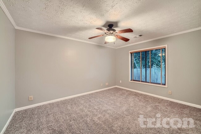 3944 River Dr SW, Lilburn, GA 30047 - photo 7