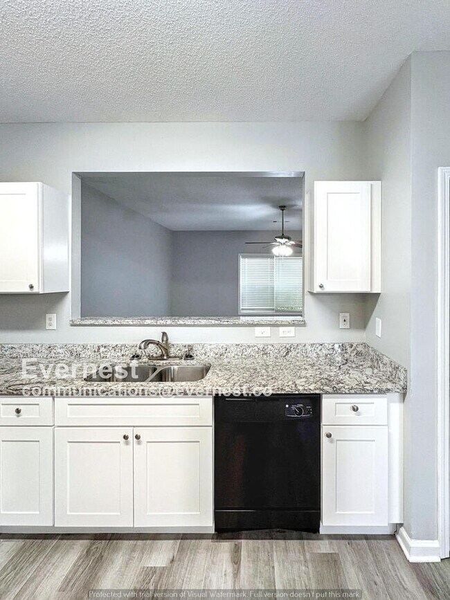 8609 Thomas Ln, Riverdale, GA 30274 - photo 3