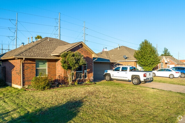 A row of ranch-style homes in the Homestead-Edmond neighborhood.