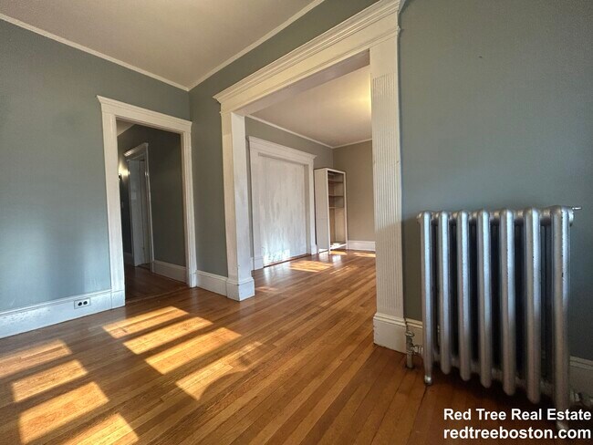 32 Iffley Rd unit 1, Jamaica Plain, MA 02130 - photo 5