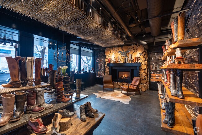 Cherry Creek offers rows of boutiques, galleries, and cafés near Hilltop.