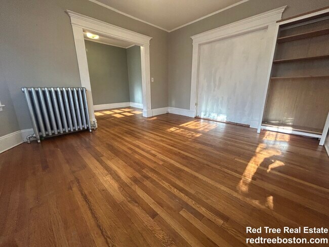 32 Iffley Rd unit 1, Jamaica Plain, MA 02130 - photo 2