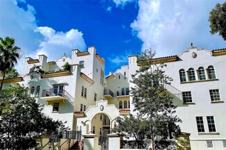 323 Navarre Ave Unit 401, Coral Gables, FL 33134