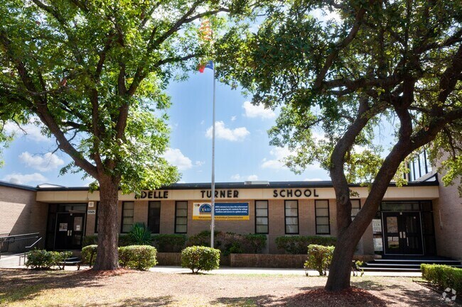 Adelle Turner Elementary School welcomes Cedar Crest students.