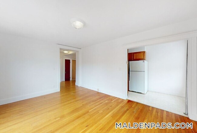 120 Summer St unit 2, Malden, MA 02148 - photo 4