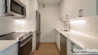 72 Staniford St Unit 1808, Boston, MA 02114