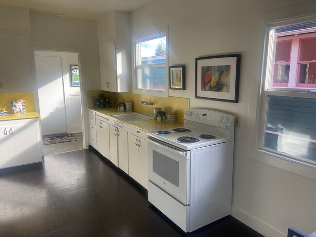 3145 E St, Eureka, CA 95503 - photo 5