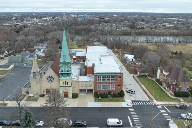Students are the highest priority at Council Oak Montessori School.
