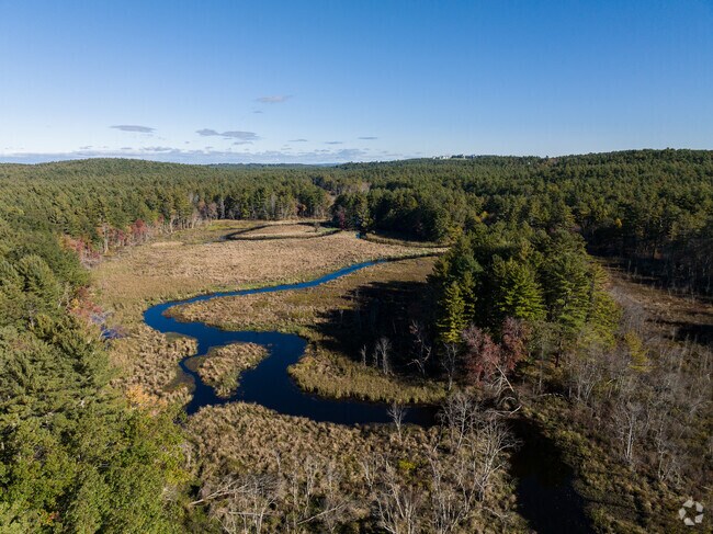 Unkety Brook is a 517 acre nature reserve offering hiking, fishing and hunting