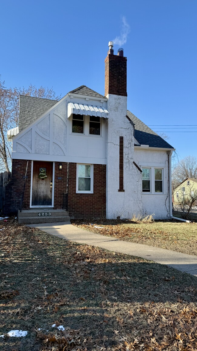 4253 James Ave N Unit 3, Minneapolis, MN 55412