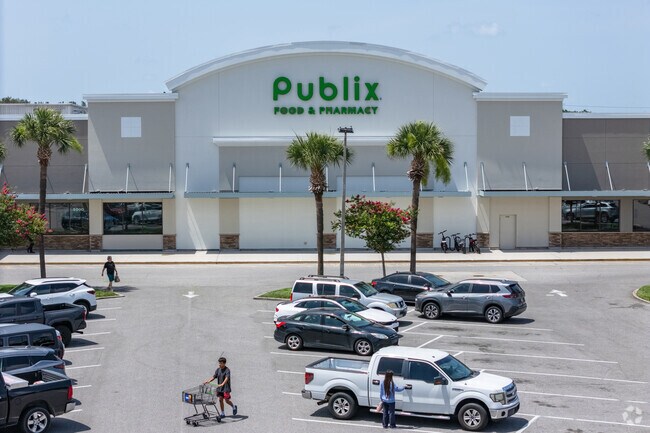 With a Publix supermarket at Tri-City Plaza in the neighborhood, Newport is well supplied with grocery stores.