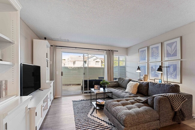 IMT Sorrento Valley, San Diego, CA 92126 - photo 6