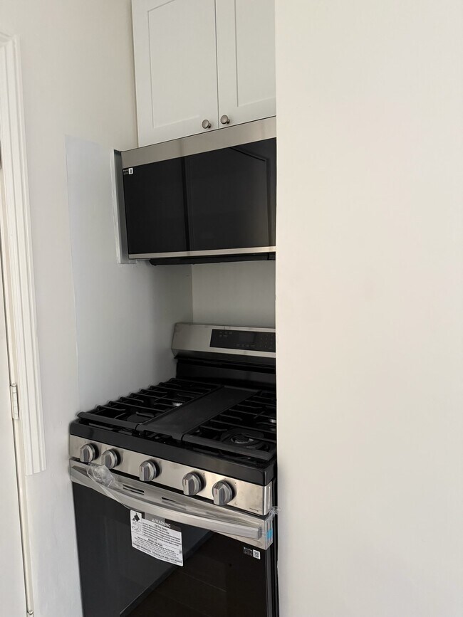 6167 Riverside Ave unit C, Huntington Park, CA 90255 - photo 7