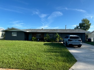 3441 Fairview Dr, Sarasota, FL 34239