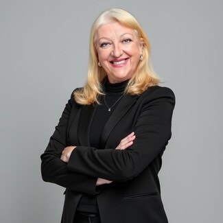 Carrie Petrovich