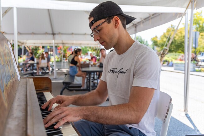 Kabrich Crescent is known for its welcoming atmosphere and friendly residents.