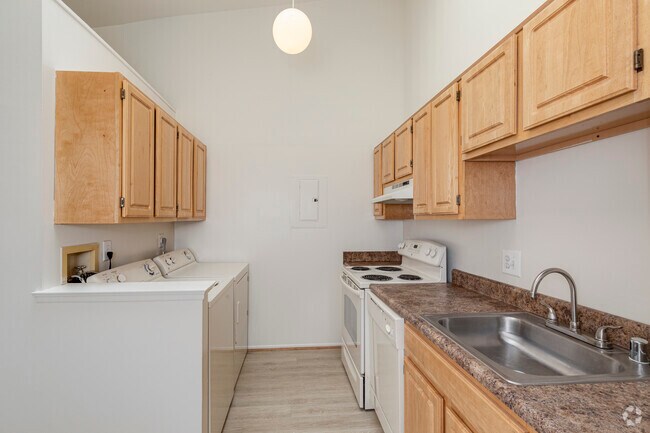 Manassas Meadows Apartments, Manassas, VA 20110 - photo 5