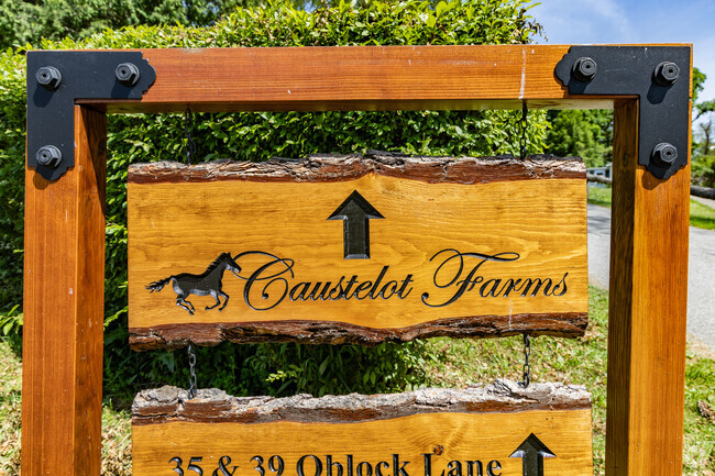 Visitors to Muse will notice a variety of farms and ranches scattered throughout Muse.
