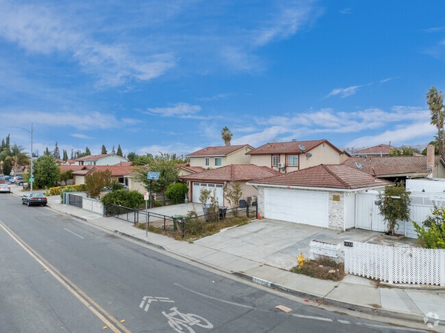 Discover elegant homes with classic charm nestled in Kennedy’s quiet streets.