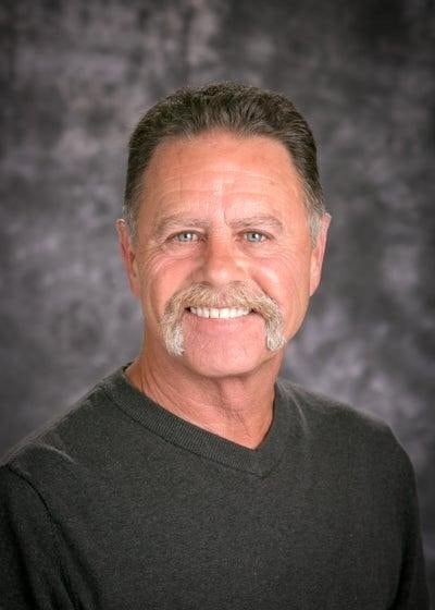 Agent Photo