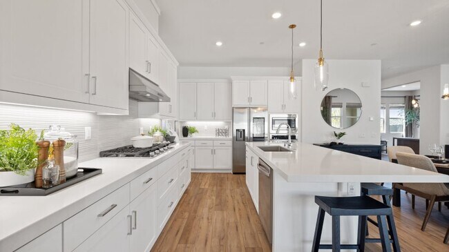 24510 Villa La Sombrilla, Santa Clarita, CA 91354 - photo 5