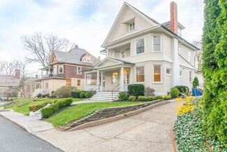 221 E Burke St, Easton, PA 18042