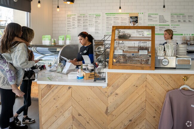 Choice Juicers has all the organic ingredients for a healthy lifestyle in Del Sur.