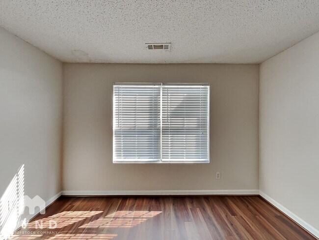 5050 Oakley Commons Blvd, Union City, GA 30291 - photo 7