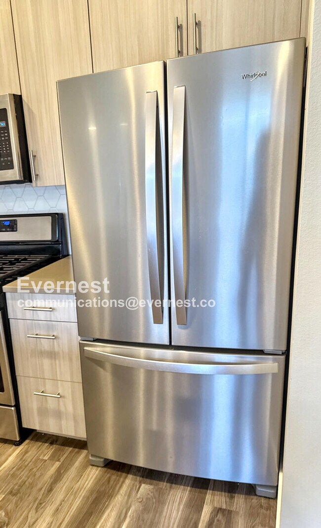 2374 S University Blvd, Denver, CO 80210 - photo 7