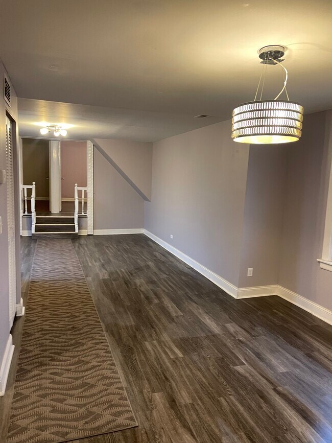 2913 N Narragansett Ave unit 3BR 2Fl, Chicago, IL 60634 - photo 6