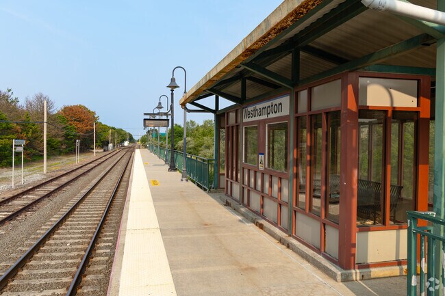 Westhampton train station connects East Quogue residents to New York City via LIRR.