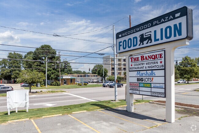 Find retail stores at Wedgewood Plaza, minutes from Larrymore Lawns in Norfolk.