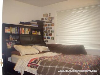 50 Evergreen St Unit 22, Boston, MA 02130