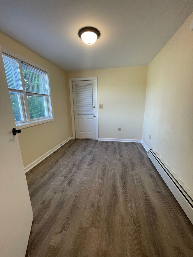 68 Chase St unit A, Burlington, VT 05401 - photo 5