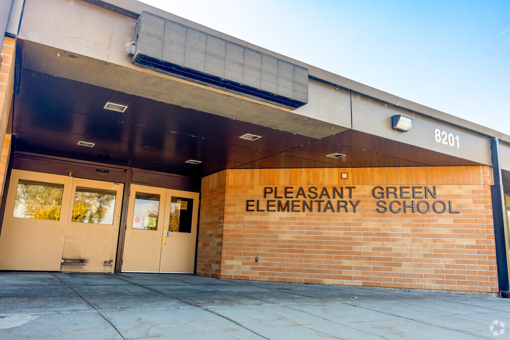 Pleasant Green Elementary School provides education in the neighborhood of 
Magna.