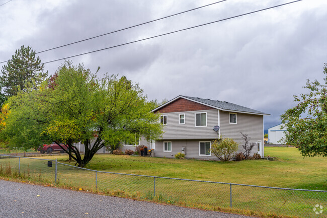 Split level homes are scattered throughout the West Prairie neighborhood.