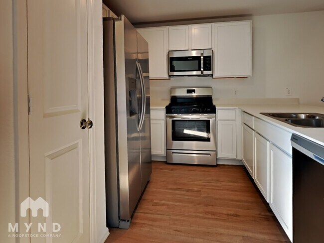 2842 Via Augusta Dr, Conroe, TX 77301 - photo 3