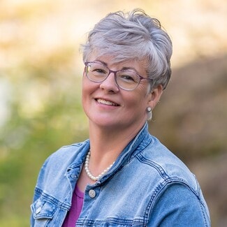 Deb Warren