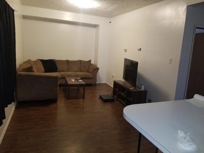 1602 Church St unit 1, Ambridge, PA 15003 - photo 5