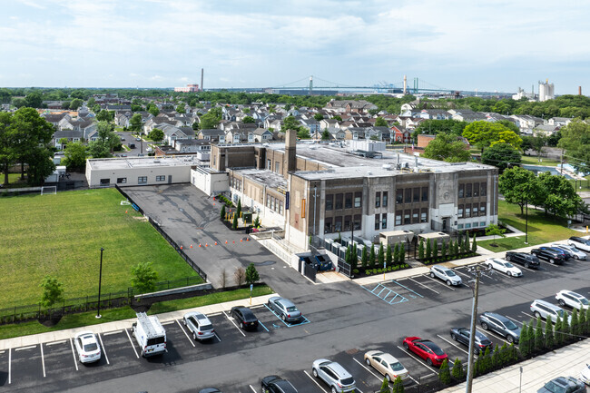 At KIPP Cooper Norcross Academy Sumner Elementary School growth & curiosity are prioritized.