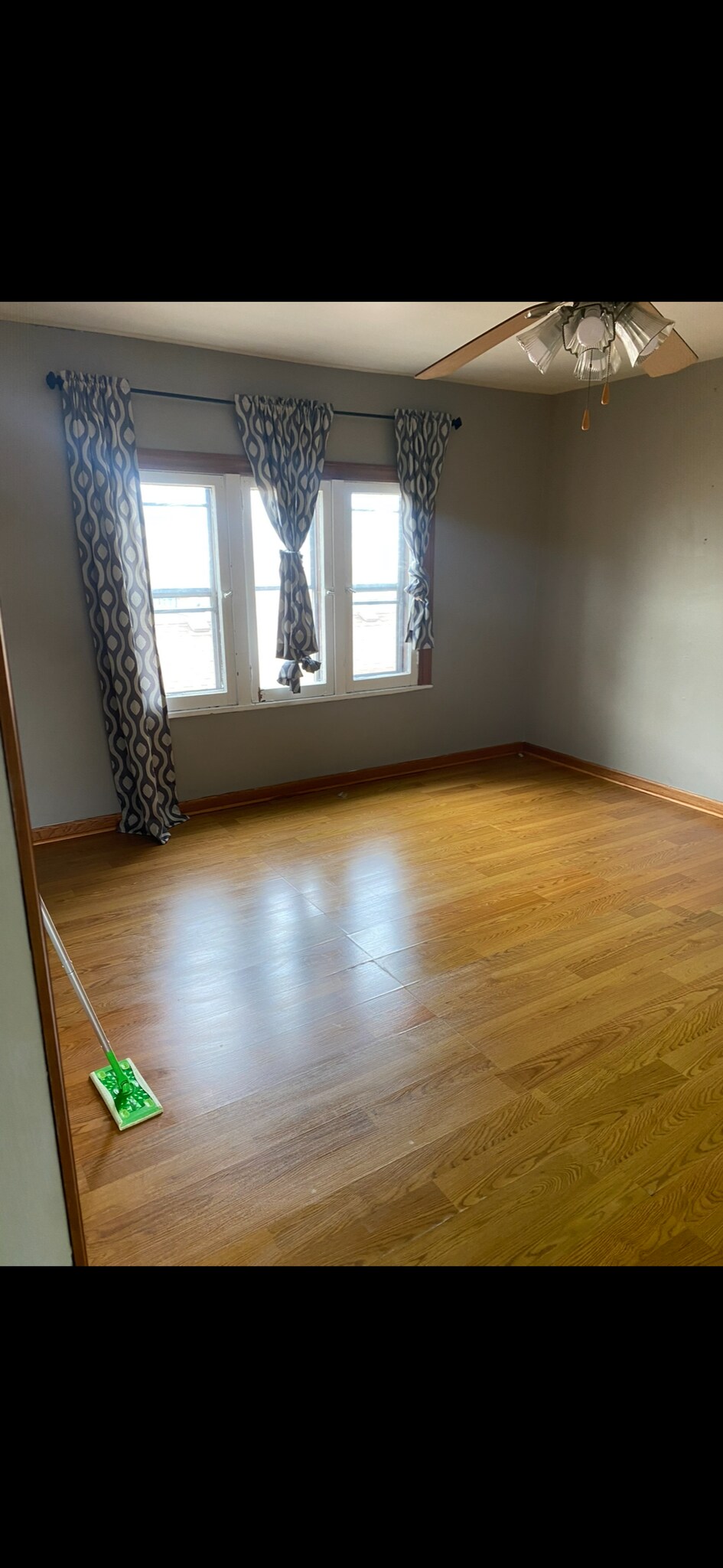 705 N 16th Ave unit 3, Melrose Park, IL 60160 - photo 1