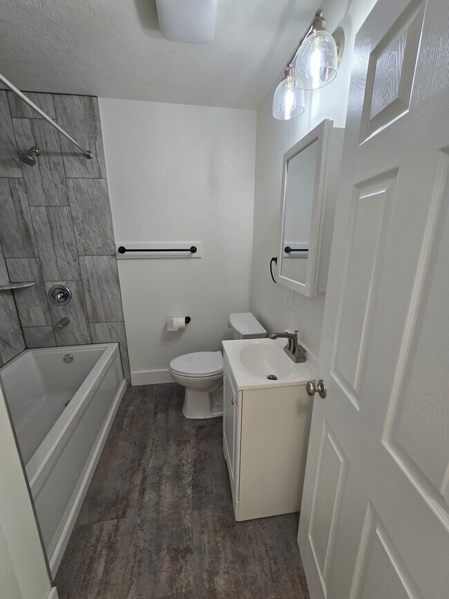 Upstairs Bath