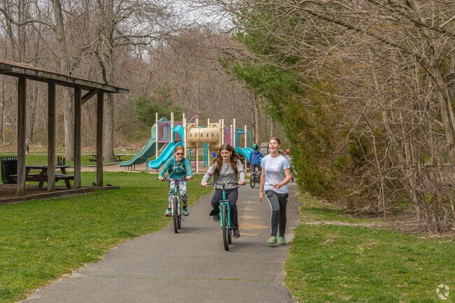 Meet friends and play at Chatfield Park in Seymour.