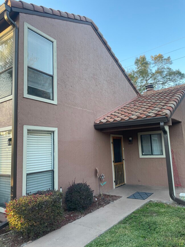 609 Trinidad Ct, Winter Park, FL 32792 - photo 2