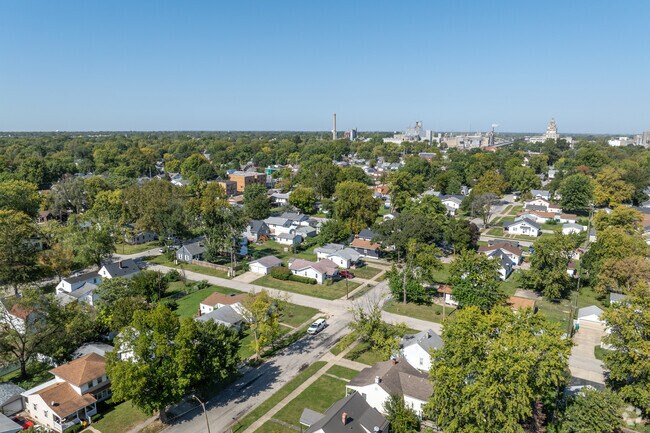 Nelson Park welcomes you to a hardworking neighborhood with welcoming neighborhoods.